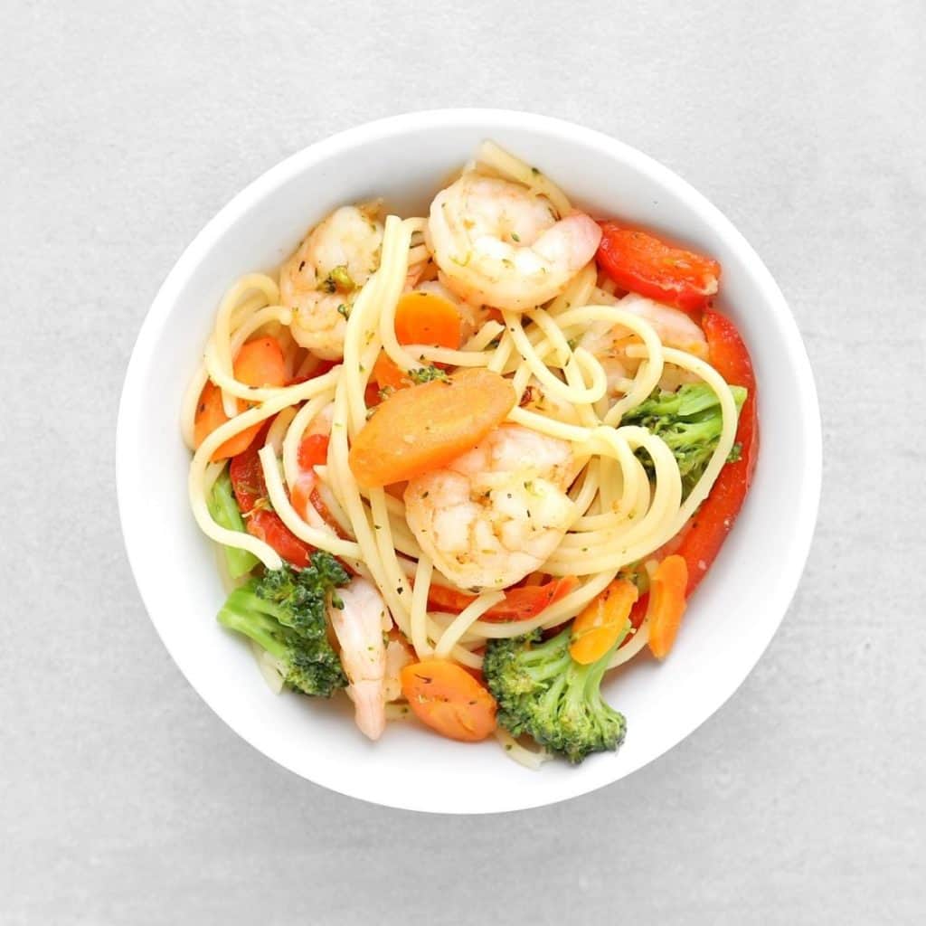 Low FODMAP Shrimp Lo Mein - The FODMAP Formula